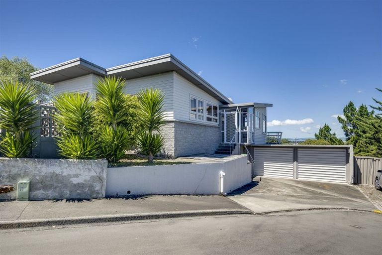 Photo of property in 32 May Avenue, Hospital Hill, Napier, 4110