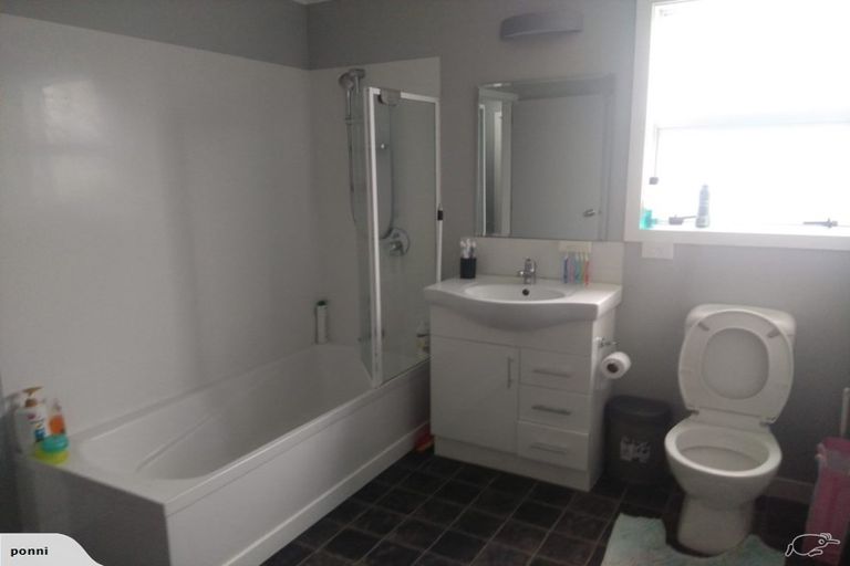 Photo of property in 137 Molesworth Street, Taita, Lower Hutt, 5011