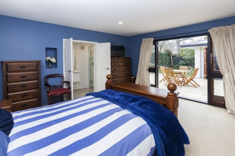 Photo of property in 17 Mcdougall Avenue, St Albans, Christchurch, 8014