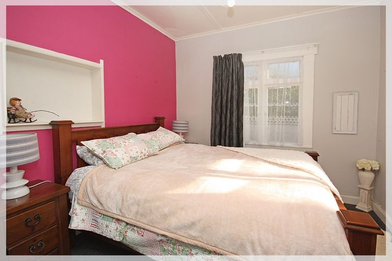 Photo of property in 27 Punga Street, Tangimoana, 4822