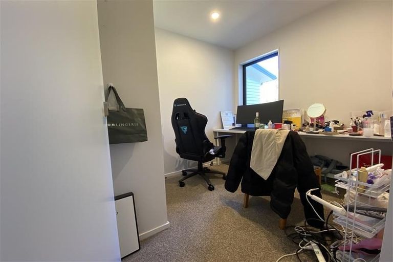 Photo of property in 40 Akeake Lane, Albany Heights, Auckland, 0632