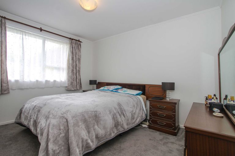 Photo of property in 52 Weatherly Road, Torbay, Auckland, 0630