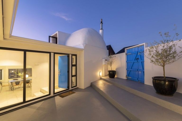 Photo of property in 12 Earn Place, Southgate, Wellington, 6023