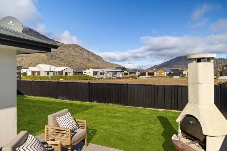 Photo of property in 37 Peterley Road, Lower Shotover, Queenstown, 9304