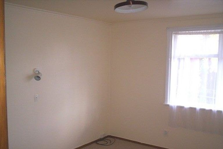 Photo of property in 26 Eastglen Road, Glen Eden, Auckland, 0602