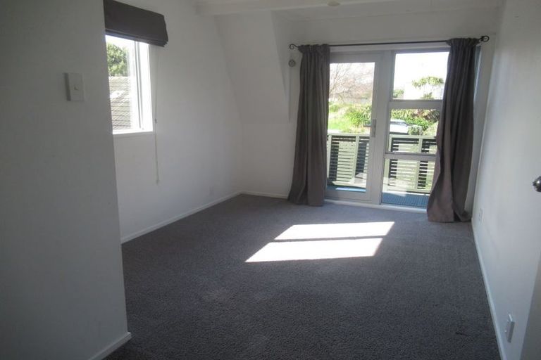 Photo of property in 13 Moa Road, Raumati Beach, Paraparaumu, 5032