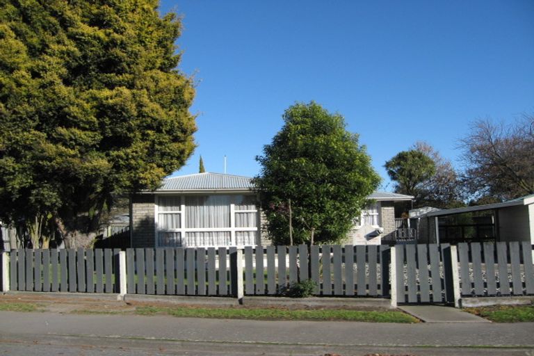 Photo of property in 16 Montague Street, Islington, Christchurch, 8042