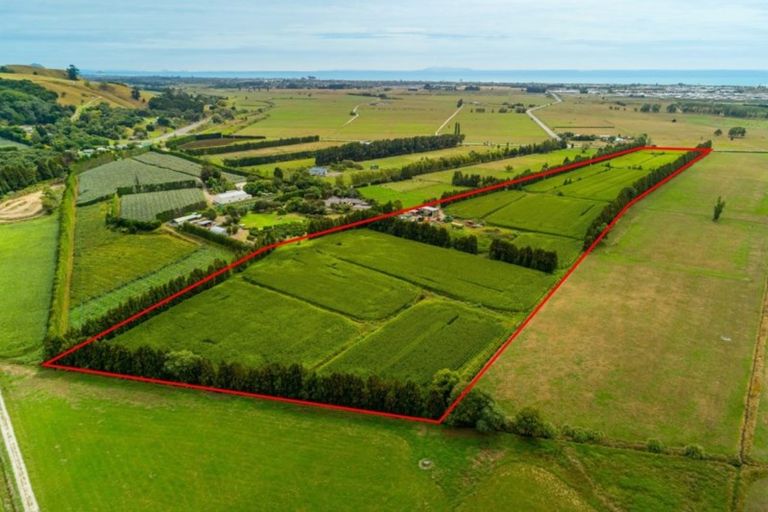 Photo of property in 76 Bell Road, Papamoa, 3187