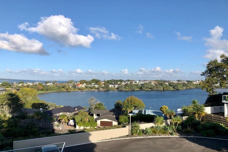 Photo of property in 2/90 Kitchener Road, Milford, Auckland, 0620