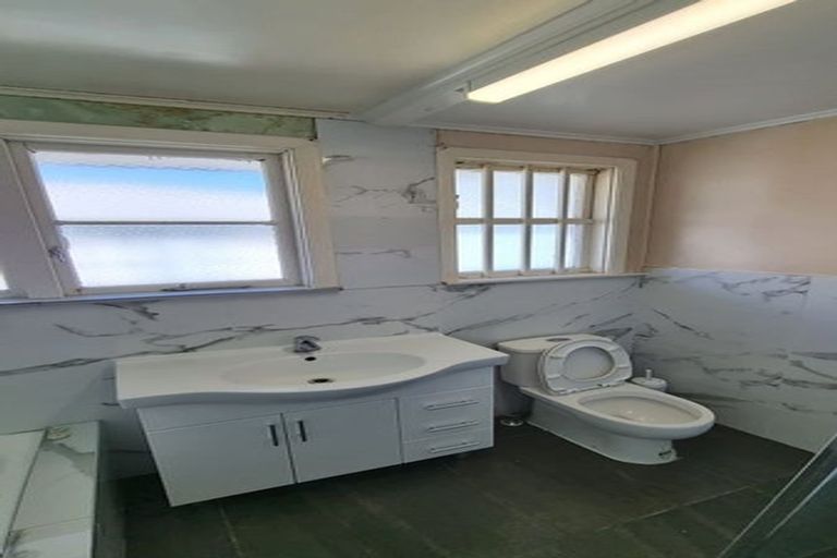 Photo of property in 213 Taita Drive, Avalon, Lower Hutt, 5011