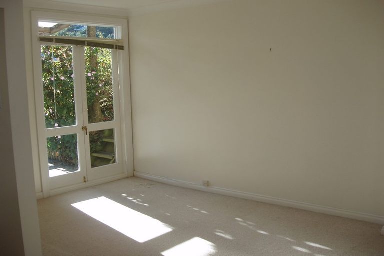 Photo of property in 62 Stanley Street, Berhampore, Wellington, 6023