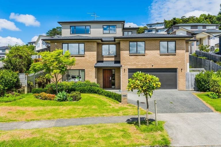 Photo of property in 42 Bur Oak Terrace, Schnapper Rock, Auckland, 0632