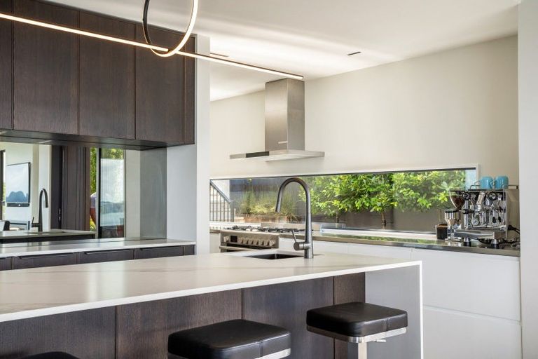 Photo of property in 14 Shalimar Crescent, Khandallah, Wellington, 6035