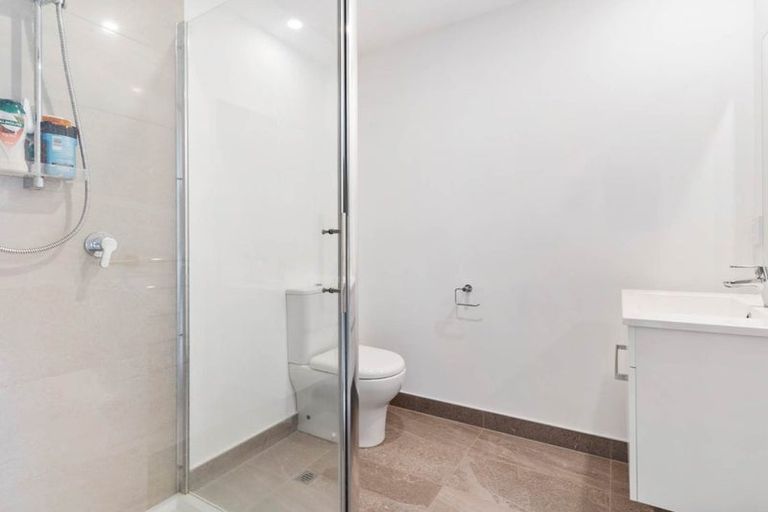 Photo of property in 2/5 Parson Lane, Papatoetoe, Auckland, 2025