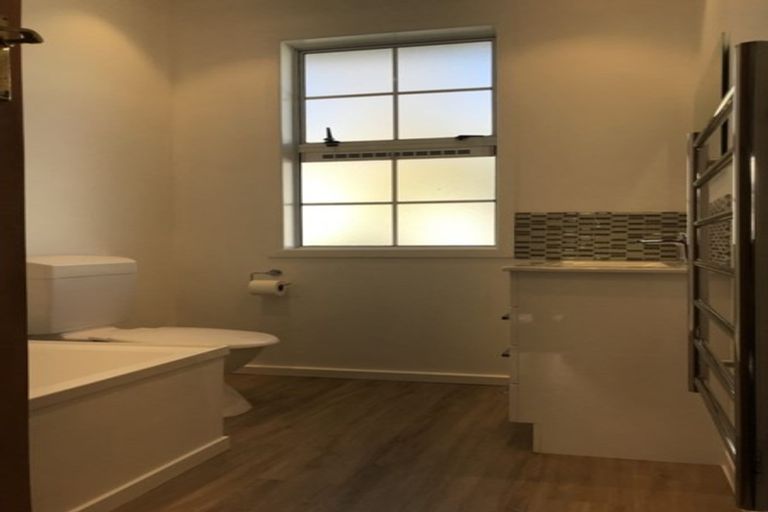 Photo of property in 13 Liverpool Street, Miramar, Wellington, 6022