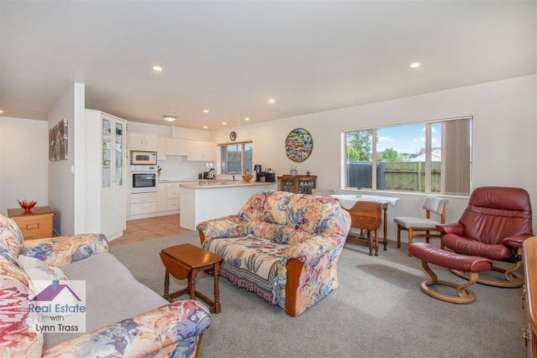 Photo of property in 76 Mains Avenue, Kensington, Whangarei, 0112