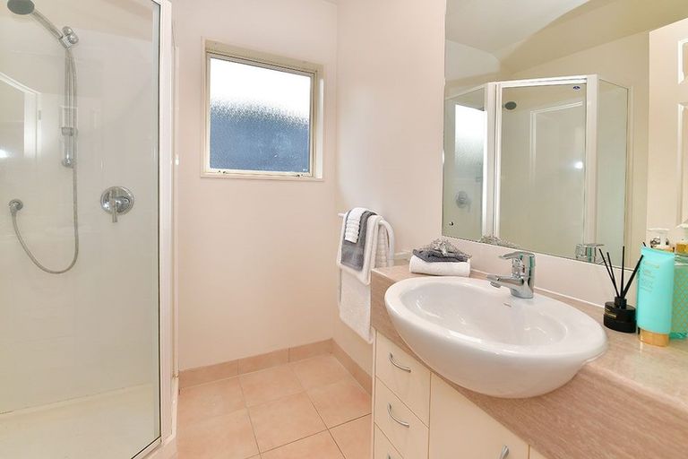 Photo of property in 9 Blue Heron Rise, Stanmore Bay, Whangaparaoa, 0932