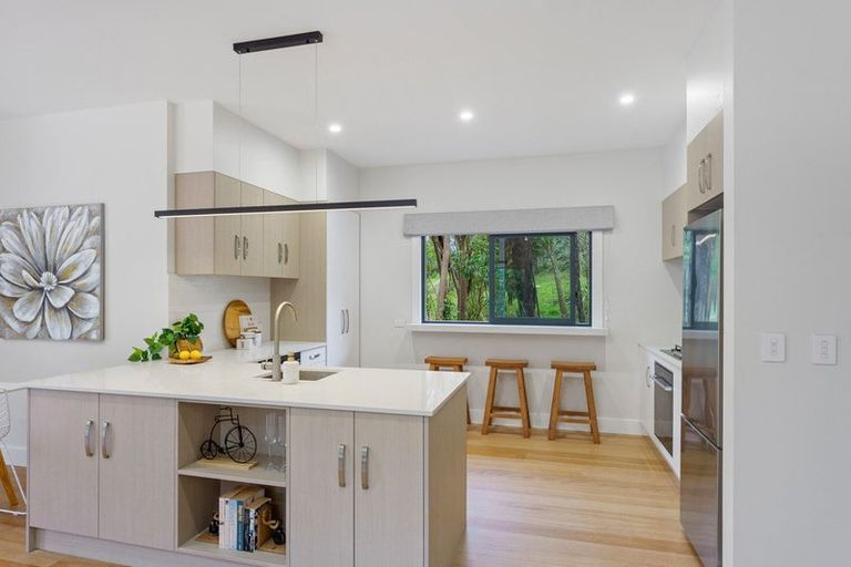 Photo of property in 76 Parenga Road, Hautere, Otaki, 5582