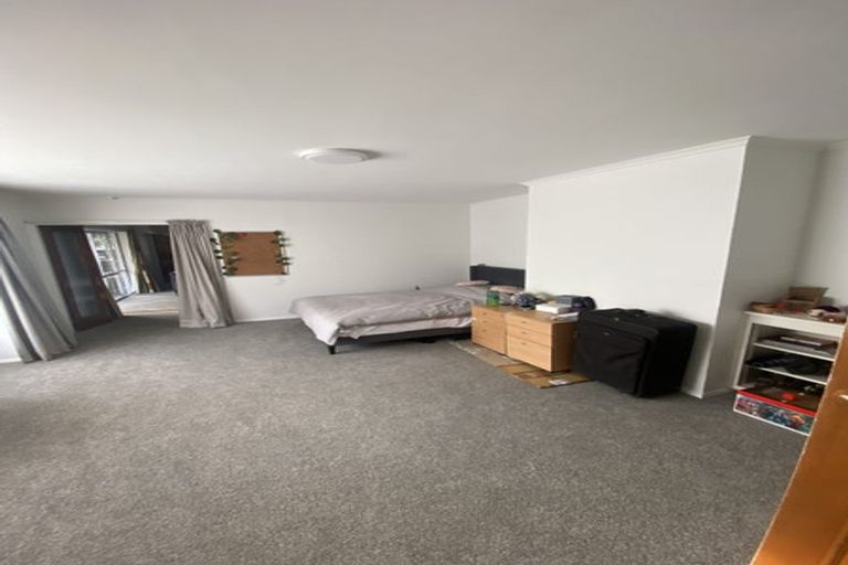 Photo of property in 87 Withells Road, Avonhead, Christchurch, 8042