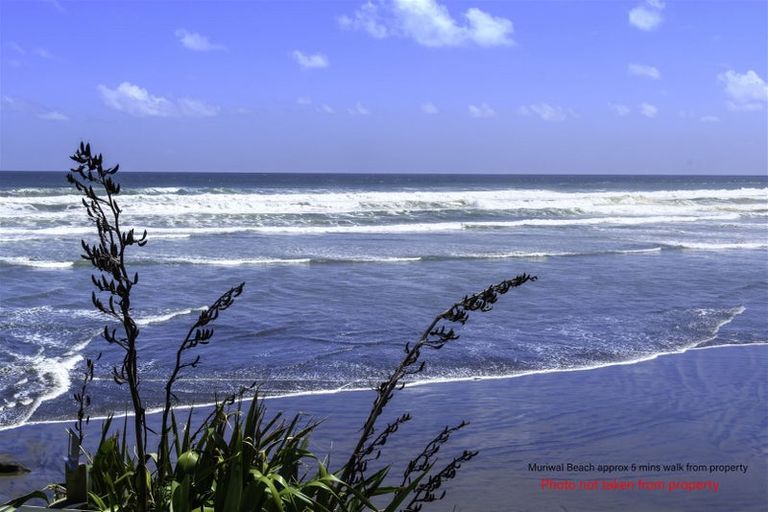 Photo of property in 379 Motutara Road, Muriwai, Waimauku, 0881