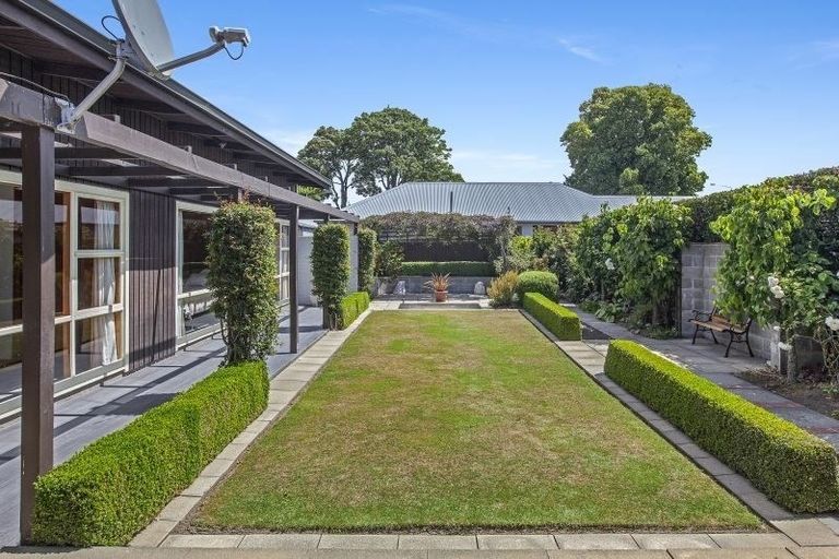 Photo of property in 4 Saint Winifreds Place, Bryndwr, Christchurch, 8052