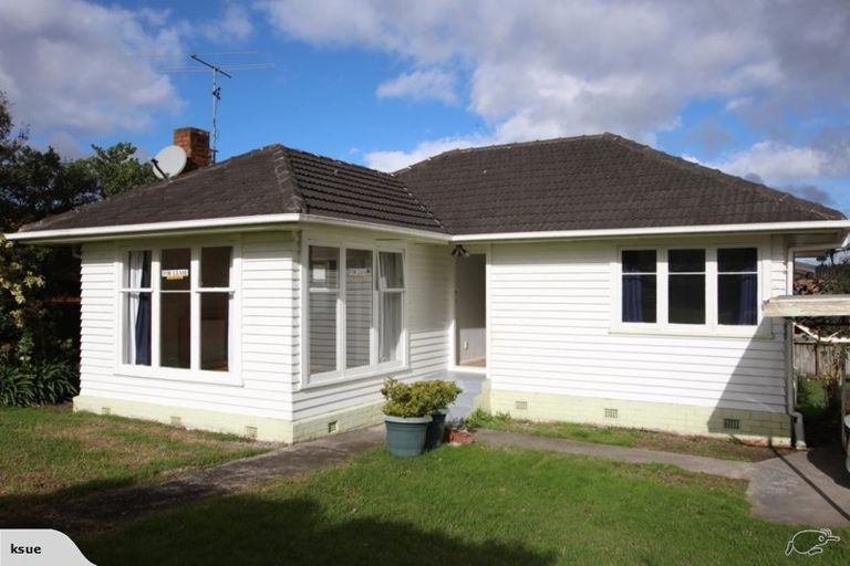 Photo of property in 1/18 Toru Street, Te Atatu Peninsula, Auckland, 0610
