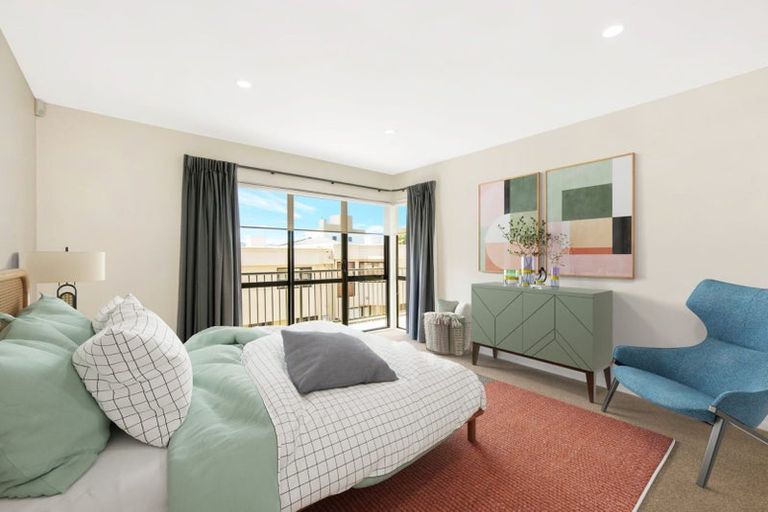 Photo of property in 10/22 Oriental Terrace, Oriental Bay, Wellington, 6011