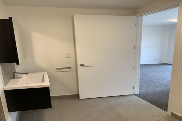 Photo of property in 104/94 Cambridge Terrace, Waterloo, Lower Hutt, 5011