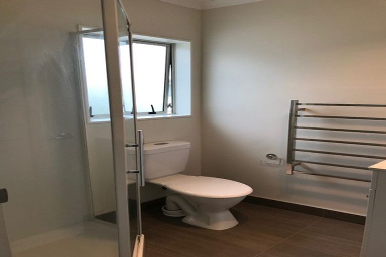 Photo of property in 13 Koko Mews, Mangere Bridge, Auckland, 2022