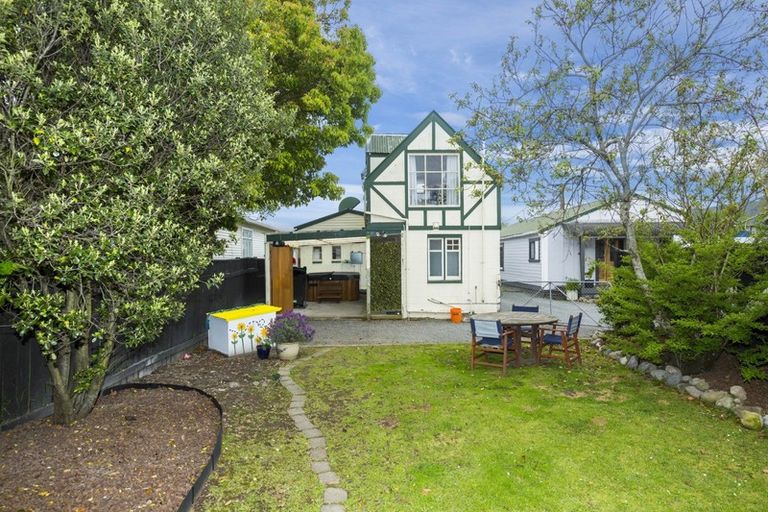 Photo of property in 54 Granville Street, Silverstream, Upper Hutt, 5019