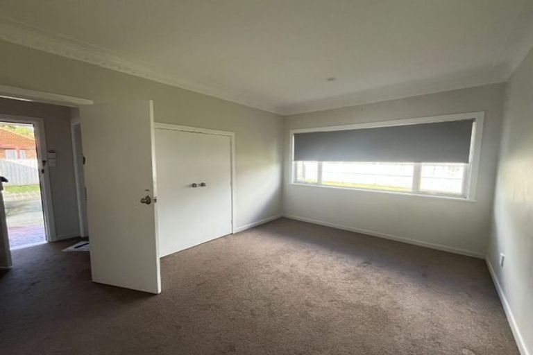 Photo of property in 6 Willis Road, Papakura, 2110