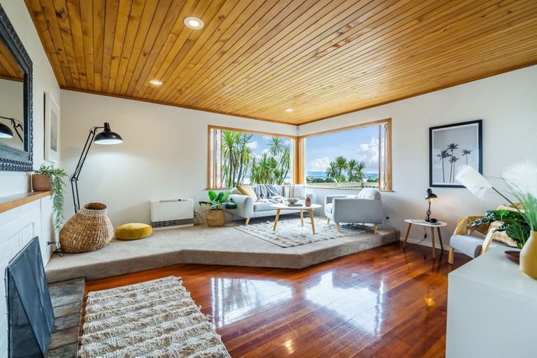 Photo of property in 108 Island Bay Road, Beach Haven, Auckland, 0626