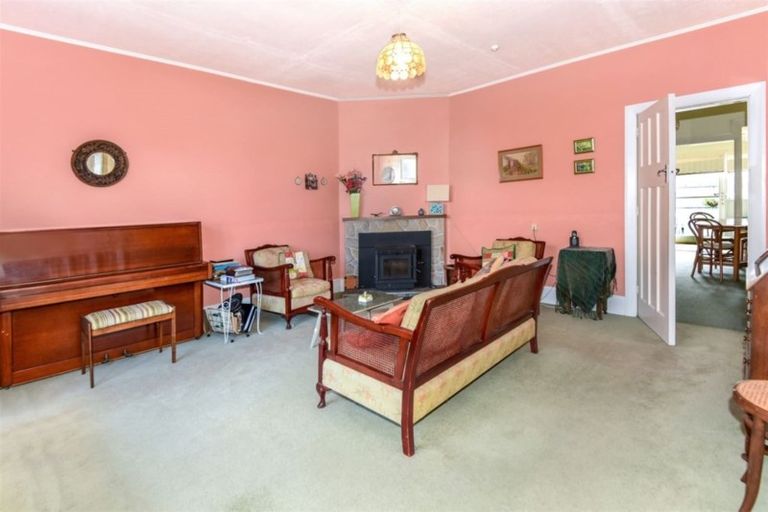 Photo of property in 1 Celia Street, Redcliffs, Christchurch, 8081