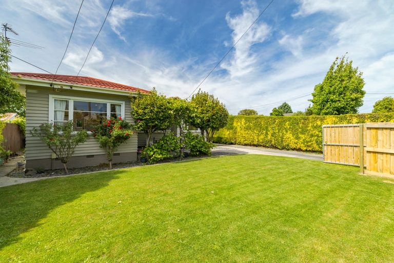 Photo of property in 24 Jennifer Street, Bryndwr, Christchurch, 8053