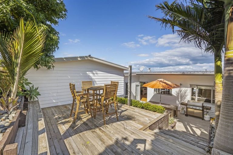 Photo of property in 2/21 Hythe Terrace, Mairangi Bay, Auckland, 0630