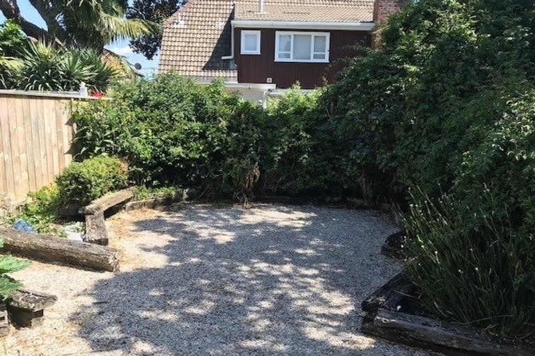 Photo of property in 3/12a Sanders Avenue, Takapuna, Auckland, 0622