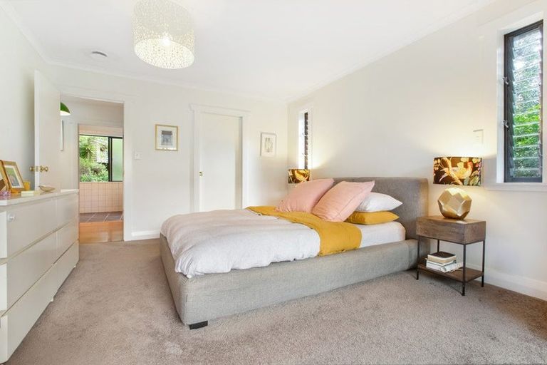 Photo of property in 40 Calais Terrace, Ostend, Waiheke Island, 1081