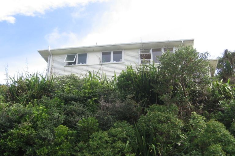 Photo of property in 3 Chequers Way, Crofton Downs, Wellington, 6035