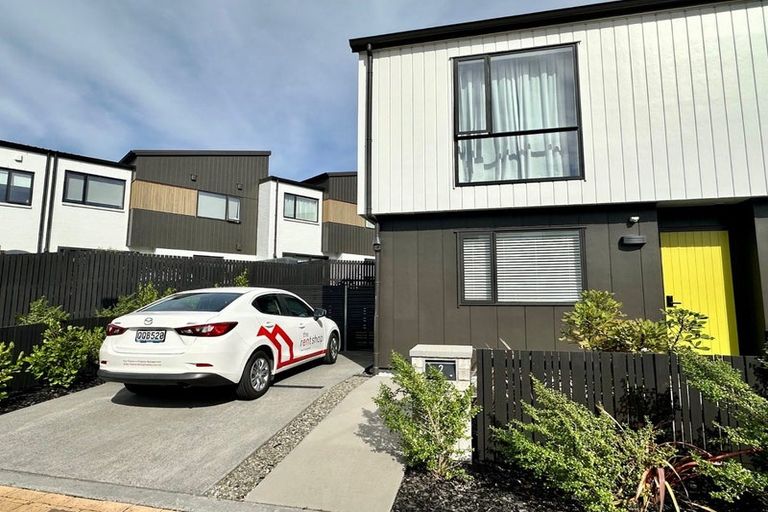 Photo of property in 2 Ko Iti Lane, Hobsonville, Auckland, 0616