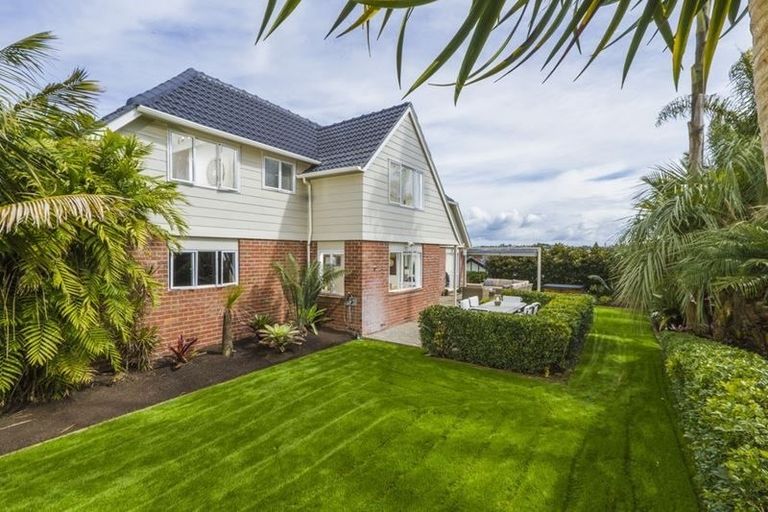 Photo of property in 38 Catalina Crescent, Forrest Hill, Auckland, 0620