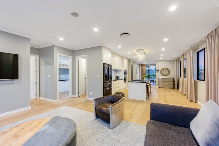 Photo of property in 11 Bight Road, Long Bay, Auckland, 0630