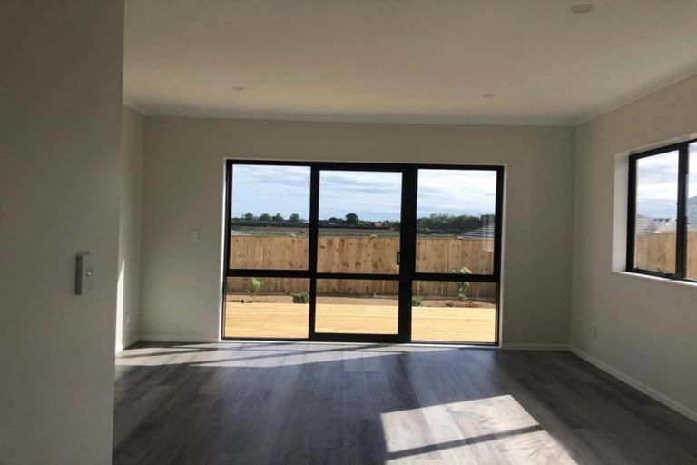 Photo of property in 11 Koropupu Street, Pukekohe, 2120