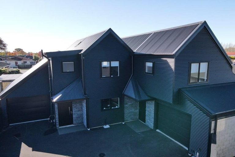 Photo of property in 17 Shearer Avenue, Papanui, Christchurch, 8052