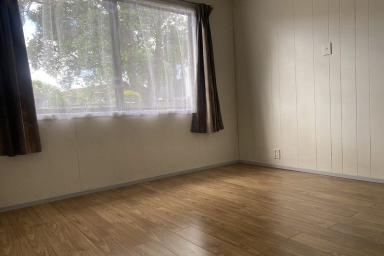 Photo of property in 47 Bodi Place, Te Atatu South, Auckland, 0610