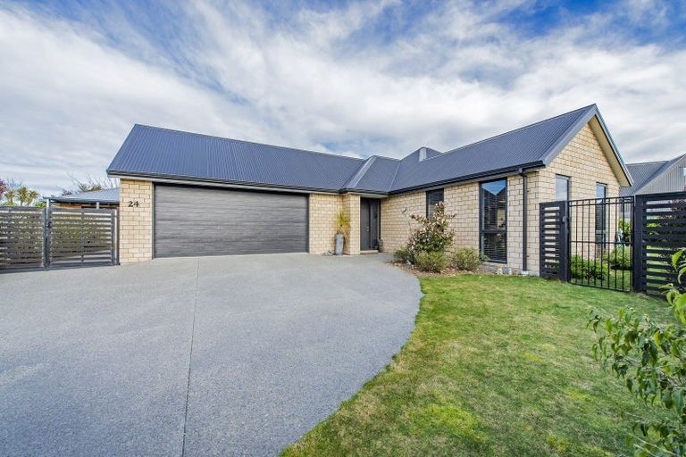 Photo of property in 24 Walter Place, Kirwee, Darfield, 7571