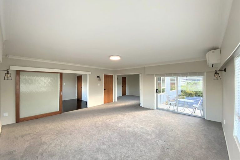 Photo of property in 32a Tirimoana Road, Te Atatu South, Auckland, 0602