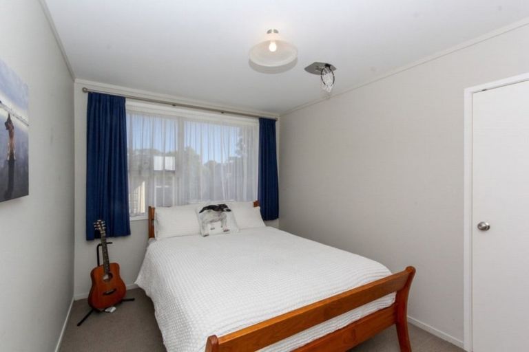 Photo of property in 4 Kelvin Place, Westown, New Plymouth, 4310