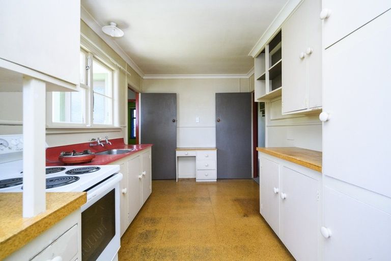 Photo of property in 89 Pahiatua Street, Hokowhitu, Palmerston North, 4410