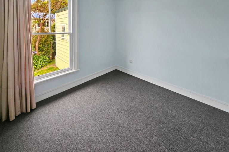 Photo of property in 3 Chesterton Street, Johnsonville, Wellington, 6037