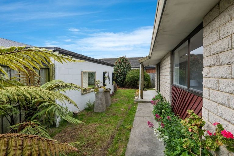 Photo of property in 2/260 Lincoln Road, Addington, Christchurch, 8024